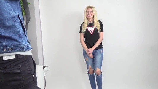 Пришла на фотосессию, где нужно заниматься сексом