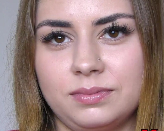 Юля приехала с России к Вудману на кастинг и никогда раньше не снималась в порно - говорит просто захотелось приключений