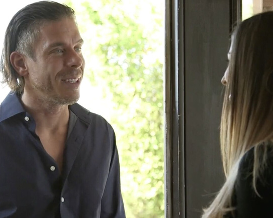 Мой новый сосед зашел познакомится по ближе